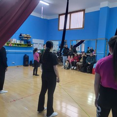 L'ex ballerino di Amici Andreas Muller fa capolino a San Ferdinando di Puglia