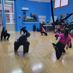 L'ex ballerino di Amici Andreas Muller fa capolino a San Ferdinando di Puglia