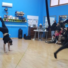 L'ex ballerino di Amici Andreas Muller fa capolino a San Ferdinando di Puglia