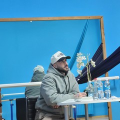 L'ex ballerino di Amici Andreas Muller fa capolino a San Ferdinando di Puglia