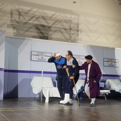 Si è concluso l’ultimo atto della commedia in vernacolo ‘U midch studij e u malat s’ n’ mour’