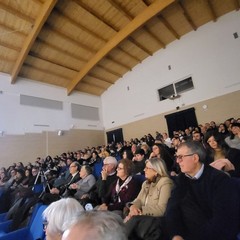 Si è concluso l’ultimo atto della commedia in vernacolo ‘U midch studij e u malat s’ n’ mour’