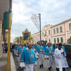 La Festa della Madonna del Rosario si rinnova tra Messa solenne e processione tra le vie cittadine