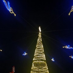 A San Ferdinando la cerimonia di accensione dell’albero e delle luminarie natalizie