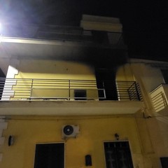 A San Ferdinando incendio in un appartamento in via Maroncelli