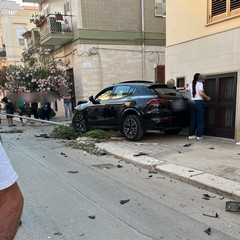 San Ferdinando di Puglia: violento impatto fra due auto