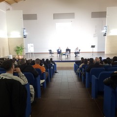 All'auditorium 'Michele Dell'Aquila' gli studenti incontrano il magistrato Catello Maresca