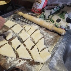 A San Ferdinando non mancano le frittelle nel giorno della Vigilia di Natale