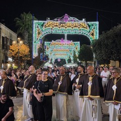 Termina la festa patronale tra processione e fuochi pirotecnici