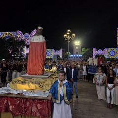 Termina la festa patronale tra processione e fuochi pirotecnici