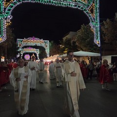 Termina la festa patronale tra processione e fuochi pirotecnici
