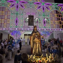 Termina la festa patronale tra processione e fuochi pirotecnici