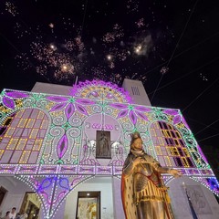 Termina la festa patronale tra processione e fuochi pirotecnici
