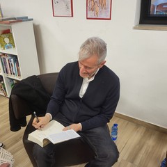 A San Ferdinando lo scrittore Francesco Carofiglio con il suo libro: “Tutto il mio folle amore”