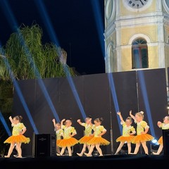 Saggio di fine anno in Piazza della Costituzione