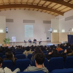All'auditorium 'Michele Dell'Aquila' gli studenti incontrano il magistrato Catello Maresca