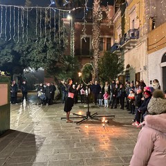 A San Ferdinando stupore e meraviglia per le ombre cinesi del 'Teatro delle Lucciole'