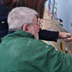 A San Ferdinando il ricordo di Gino Strada con l’inaugurazione dell’orto didattico e la piantumazione di un ulivo