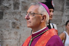 Gli auguri di Monsignor Leonardo D'Ascenzo. Video