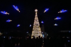 A San Ferdinando la cerimonia di accensione dell’albero e delle luminarie natalizie