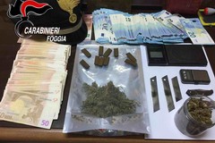 Arrestato giovane pusher: oltre alla droga aveva oltre 15mila euro