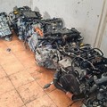 Auto rubate e cannibalizzate: sequestrati veicoli e migliaia di pezzi destinati al mercato illecito