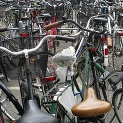 Biciclettata per promuovere la mobilità sostenibile