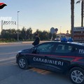 Fugge dai carabinieri a bordo di uno scooter rubato, in manette 18enne