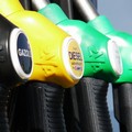 Carburante, il prezzo continua a salire in tutta Italia: il monitoraggio