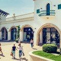 Puglia Outlet Village, a Molfetta porte aperte a ferragosto