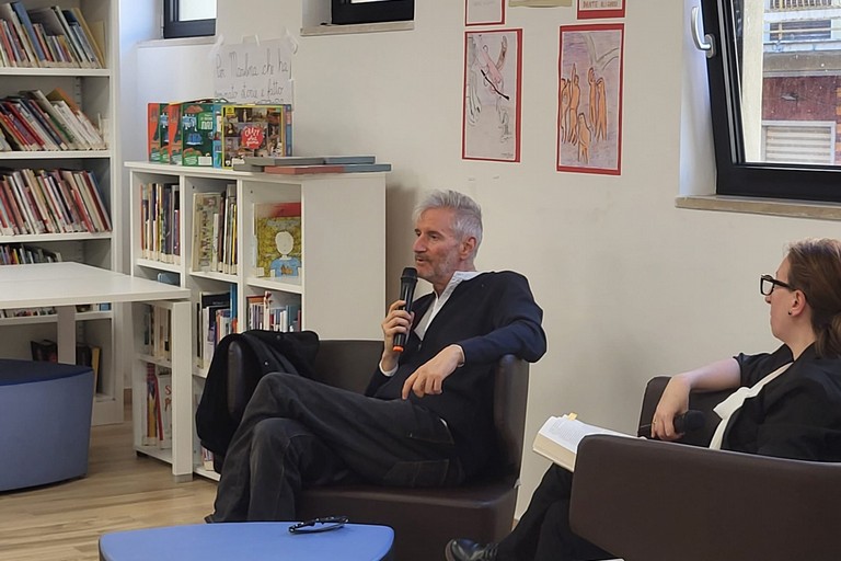 A San Ferdinando lo scrittore Francesco Carofiglio con il suo libro: “Tutto il mio folle amore”. <span>Foto Anna Verzicco</span>