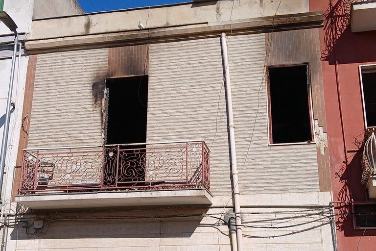 Incendio palazzina San Ferdinando di Puglia