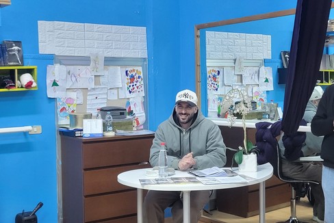 L'ex ballerino di Amici Andreas Muller fa capolino a San Ferdinando di Puglia