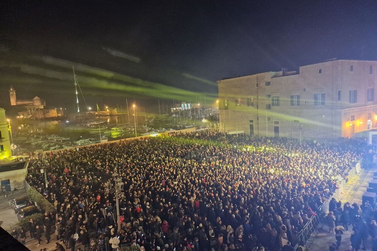 Piazza Quercia gremita concerto di Capodanno