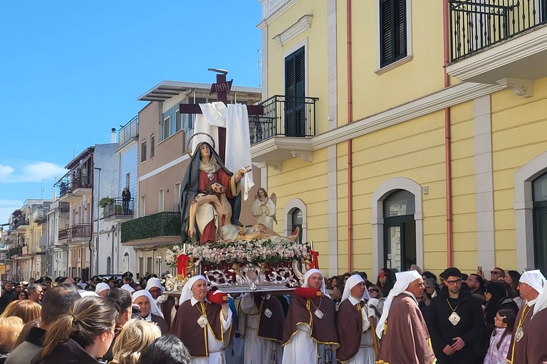 A San Ferdinando di Puglia il tradizionale appuntamento con la processione de I Misteri. <span>Foto Anna Verzicco</span>