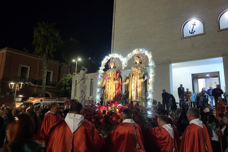 Sulle note della devozione: la voce di San Ferdinando per i Santi Cosma e Damiano. <span>Foto Anna Verzicco</span>